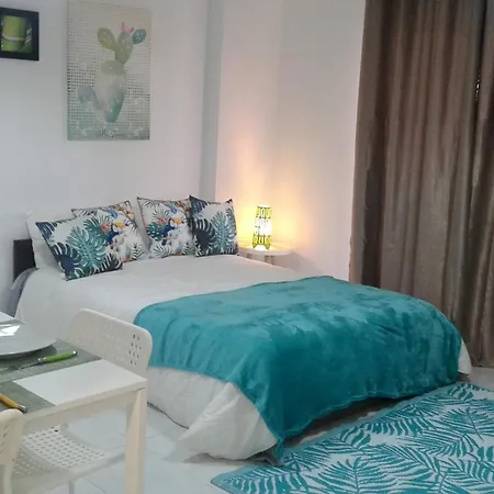 With One Bedroom In Quarteira, With Pool Access, Furnished G