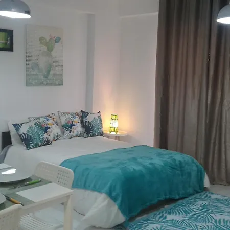 With One Bedroom In Quarteira, With Pool Access, Furnished G *